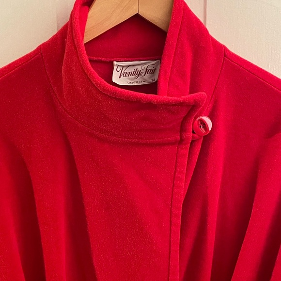 VTG dramatic Vanity Fair red robe medium - Picture 6 of 8